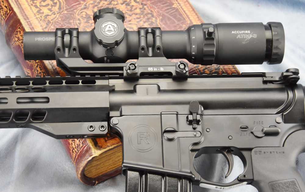 Radical Firearm FR16 Socom 16" HBAR .300 blackout w/ 1-8 tactical scope NIB-img-28