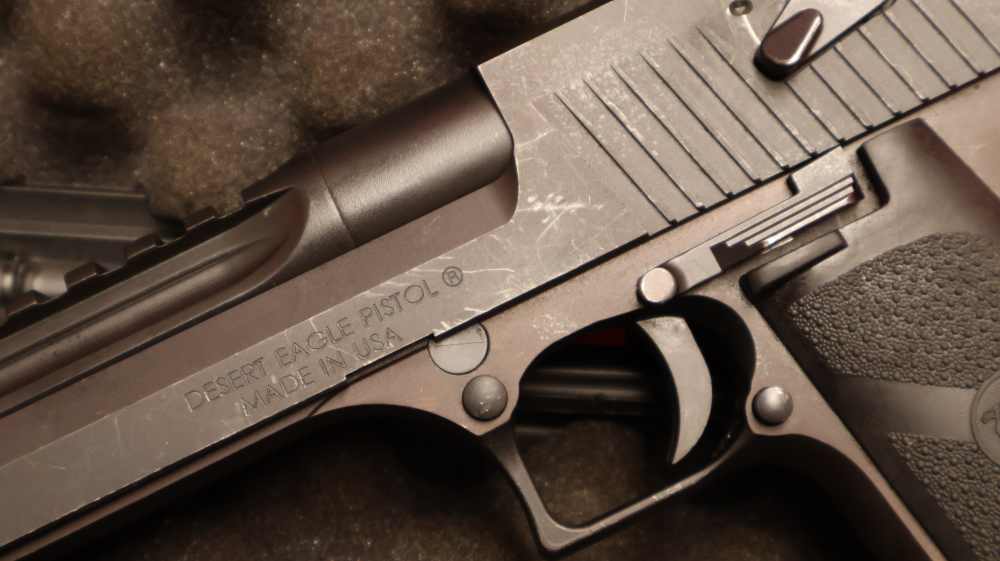 Magnum Research Desert Eagle Pistol 44 Magnum W/ box -img-7