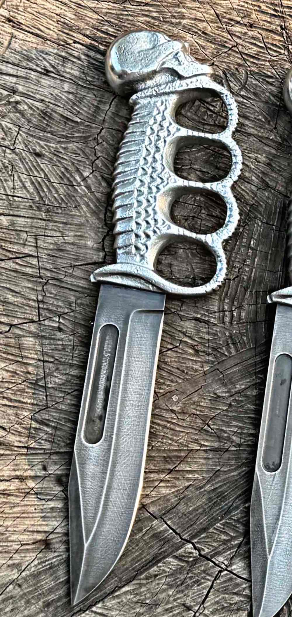 Skull Trench knife -img-0