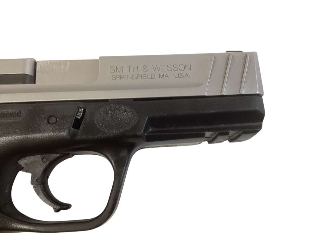 Smith and Wesson SD40VE Semi-Auto Pistol: 40SW, 13rds., 4" Barrel: GOOD!-img-4
