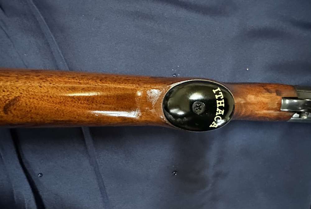 1969 Ithaca Model 37 Featherlight 12-gauge pump action shotgun-img-9