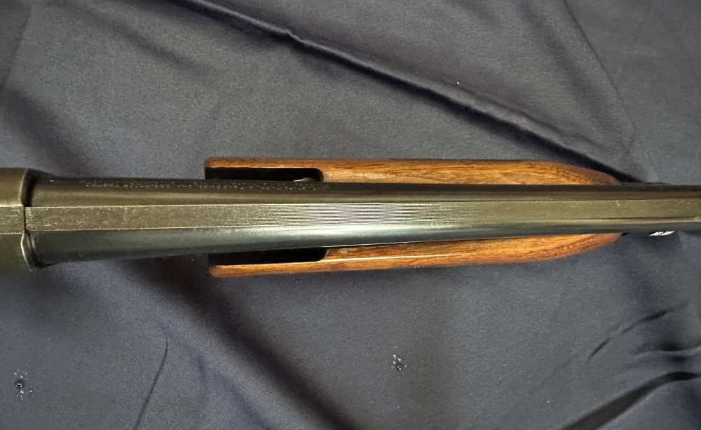 1969 Ithaca Model 37 Featherlight 12-gauge pump action shotgun-img-13