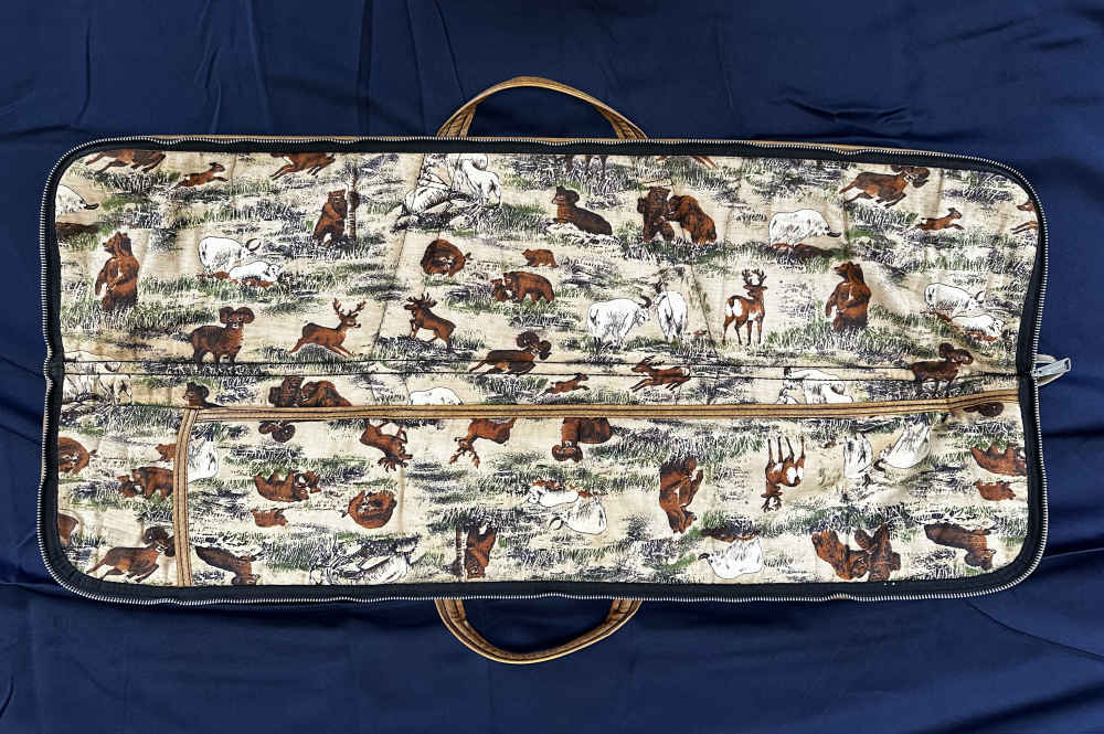 1969 Ithaca Model 37 Featherlight 12-gauge pump action shotgun-img-16