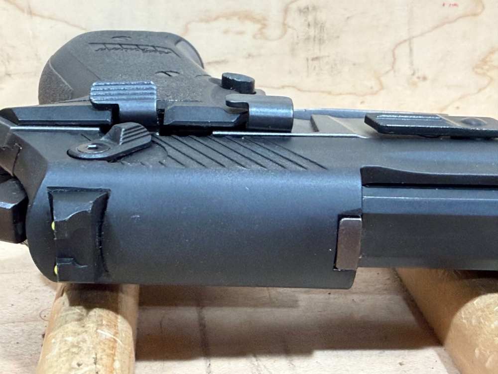 SIG SAUER MOSQUITO 22LR 30370-img-20