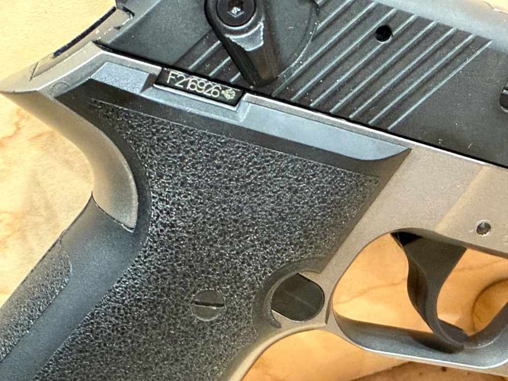SIG SAUER MOSQUITO 22LR 30370-img-13