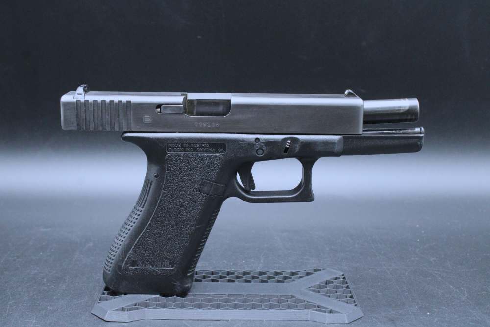 Glock G22 Gen 2 .40 S&W-img-23