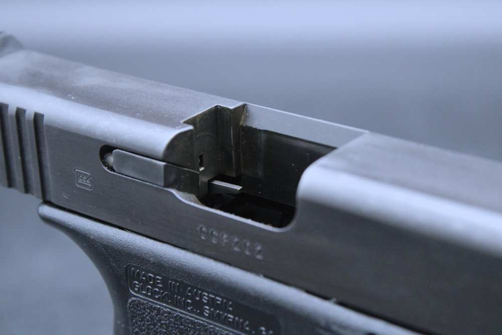 Glock G22 Gen 2 .40 S&W-img-20