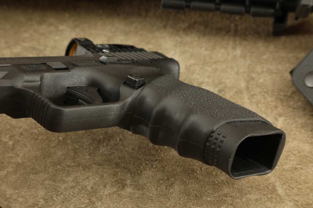 Century Arms Canik TP9 SFX 5” 9mm Semi-Auto Pistol W/ Vortex Venom RDO-img-11