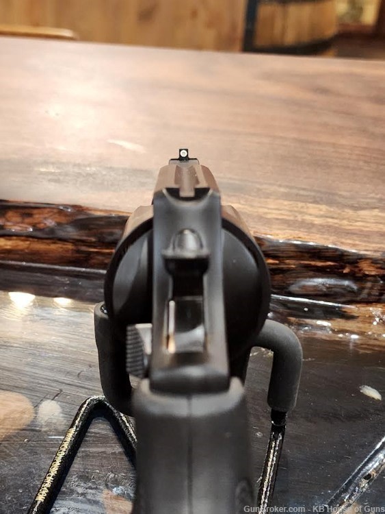SMITH & WESSON GOVERNOR 45COLT/ 410/45ACP-img-8