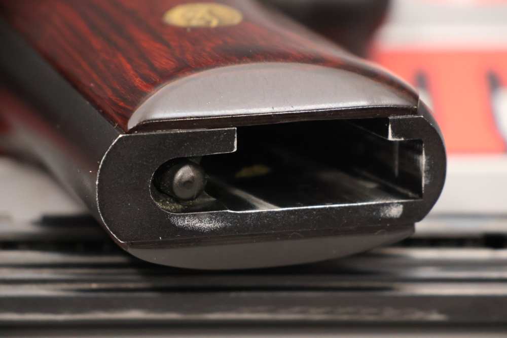 Browning Buck Mark Pistol .22LR 5.75" w/ Case - 10rds - -img-40