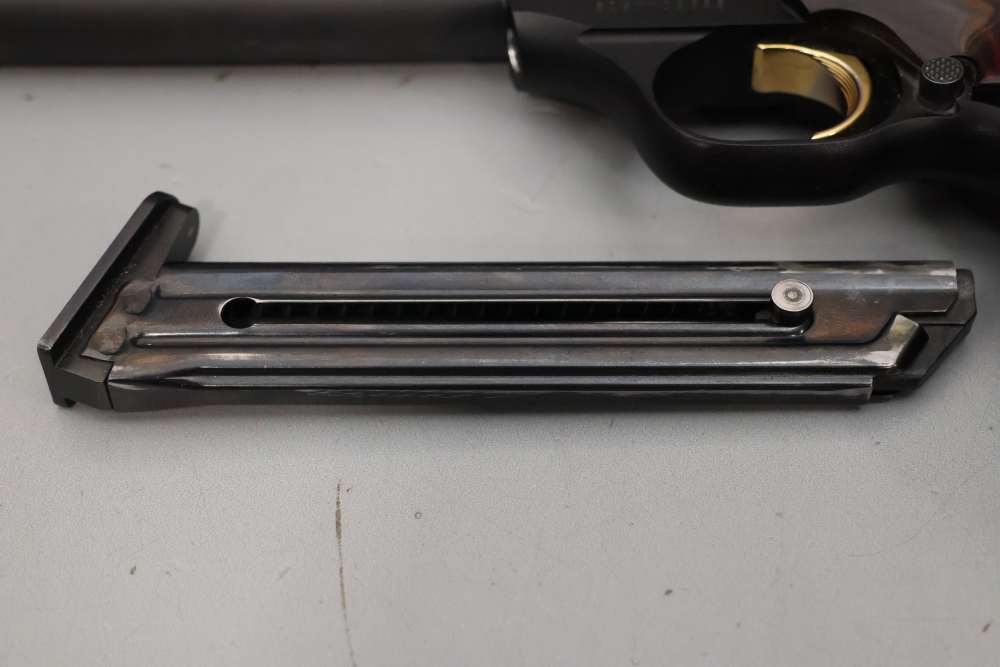 Browning Buck Mark Pistol .22LR 5.75" w/ Case - 10rds - -img-38