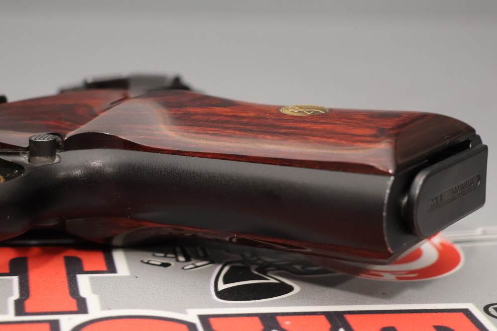 Browning Buck Mark Pistol .22LR 5.75" w/ Case - 10rds - -img-25