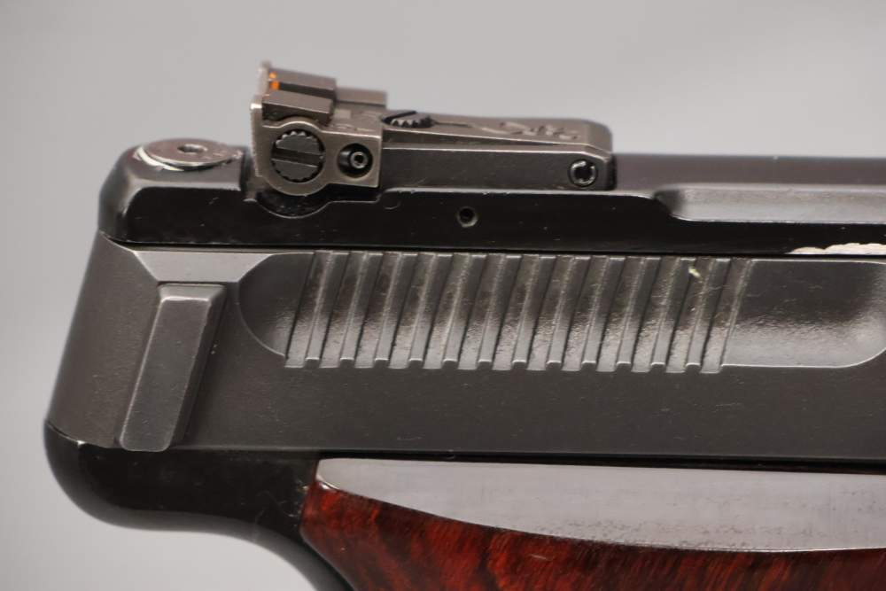 Browning Buck Mark Pistol .22LR 5.75" w/ Case - 10rds - -img-14