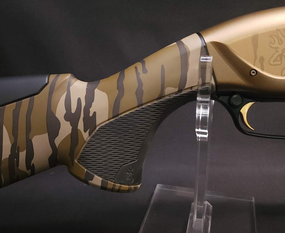 Browning Maxus II Wicked Wing Mossy Oak Bottomlands Camo 12ga 28" Layaway-img-8