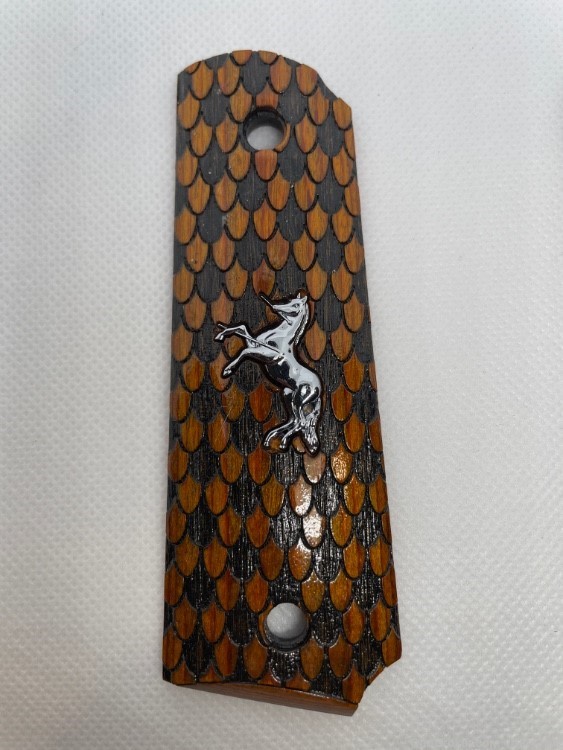 COLT 1911 WOOD BLACK/TAN WITH SILVER COLT-img-3