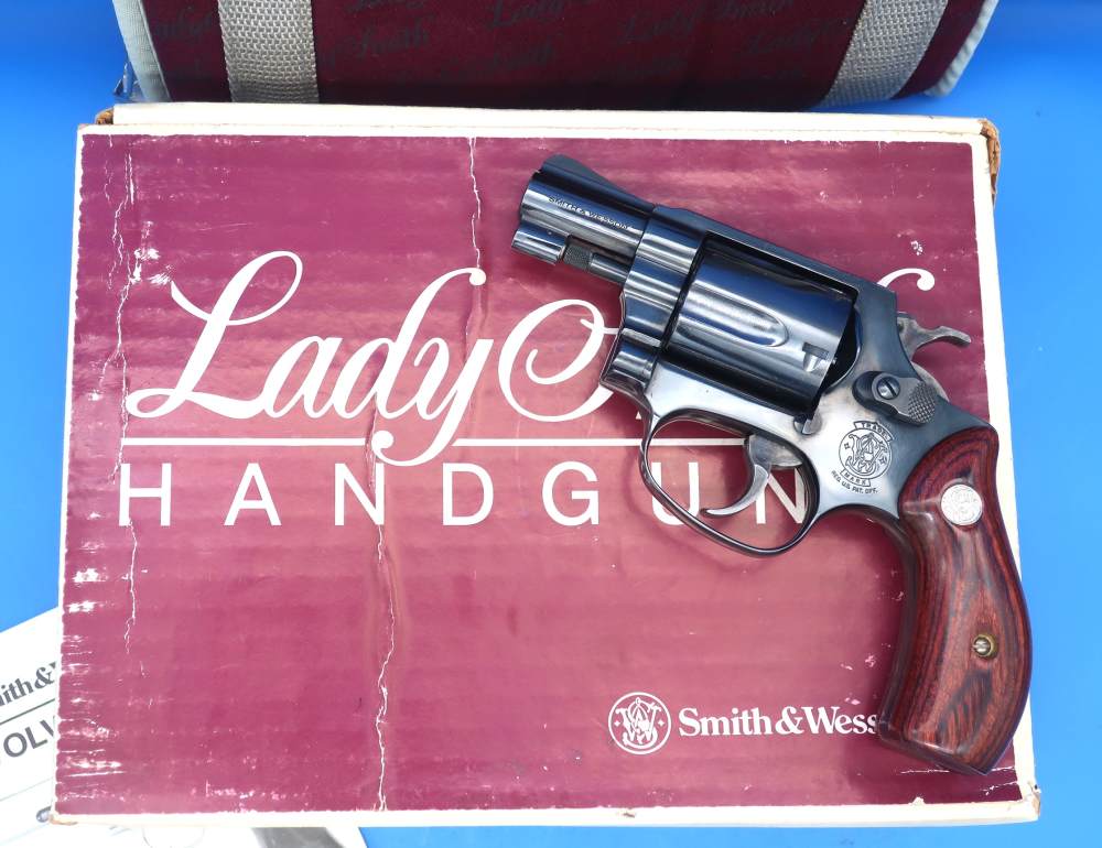 Smith & Wesson 36-7 Lady Smith 38 Special w/Box, Case 1990's -img-0