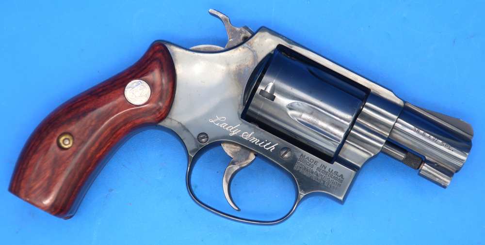 Smith & Wesson 36-7 Lady Smith 38 Special w/Box, Case 1990's -img-3