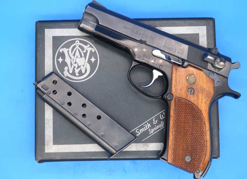 Smith & Wesson Model 39 No Dash 9mm Late 1960's C&R-img-0