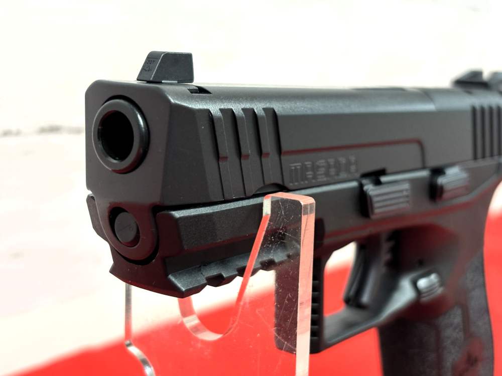 Factory New IWI Masada ORP 9mm Pistol 17 Round No Reserve!-img-6