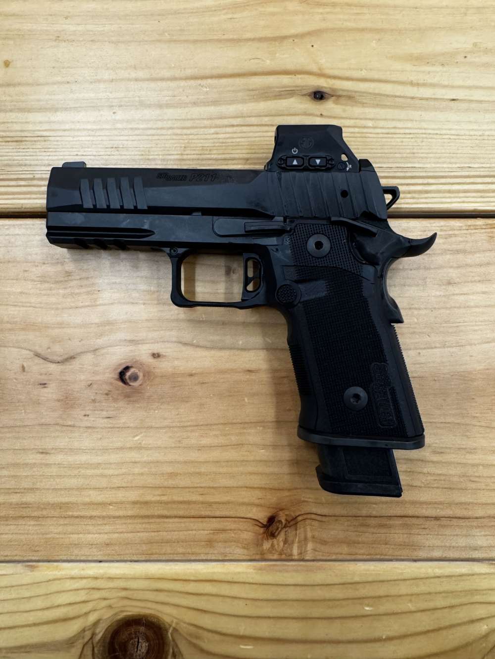 LIKE NEW - Sig Sauer P211-GT4 RXSL 9mm 4.2" Barrel-img-1