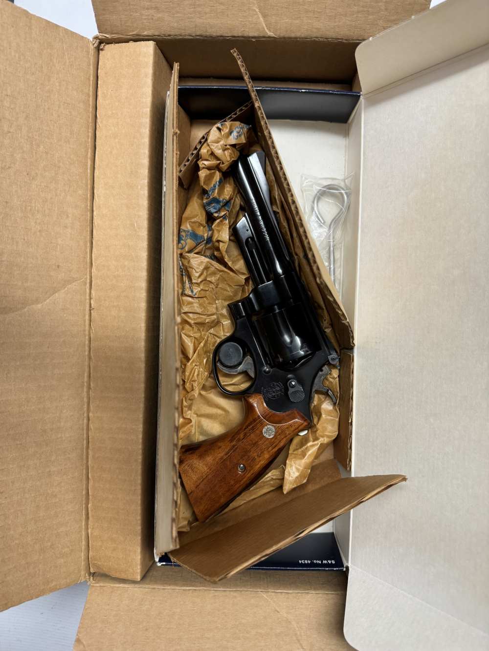 COLLECTABLE! SMITH & WESSON 27 REGISTERED MAGNUM 50th ANNIVERSARY .357 MAG-img-4
