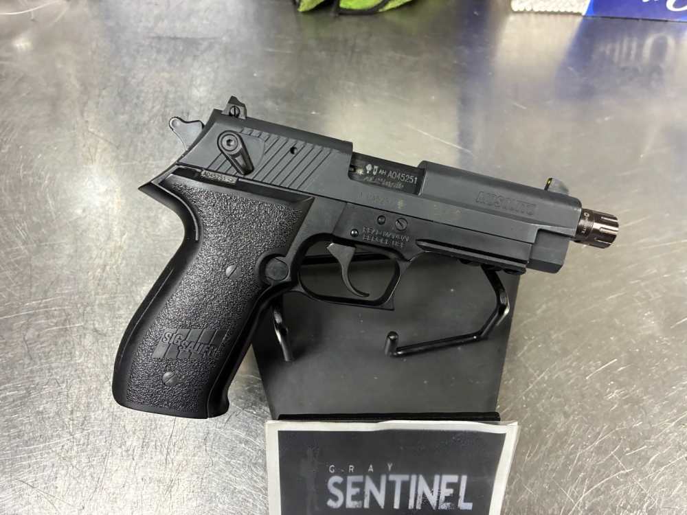 SIG SAUER MOSQUITO – .22 LR – 4"-img-1