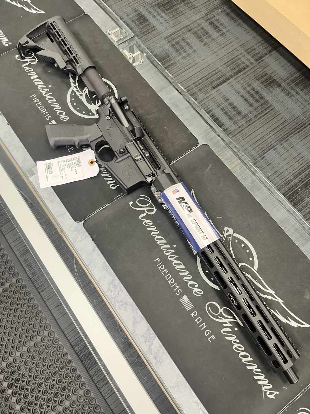 SMITH & WESSON M&P15 AR STYLE SEMIAUTO RIFLE in 5.56NATO-img-1