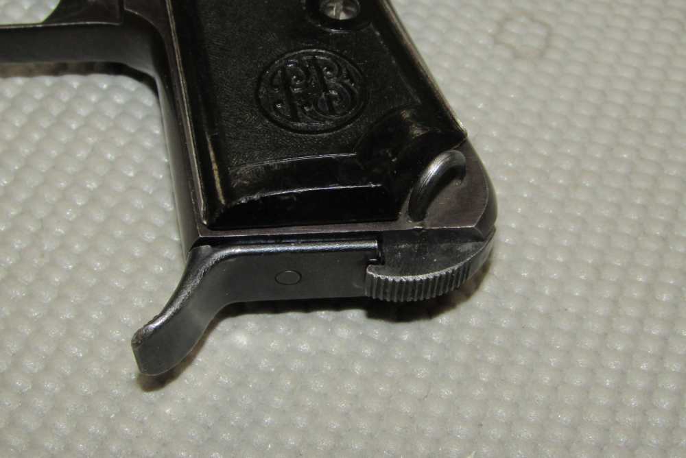 Beretta 1935 7.65mm Brevettata Made in 1944 Occupation 4UT Marked C&R OK-img-12