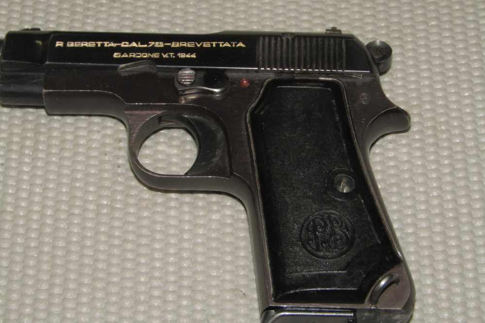 Beretta 1935 7.65mm Brevettata Made in 1944 Occupation 4UT Marked C&R OK-img-3