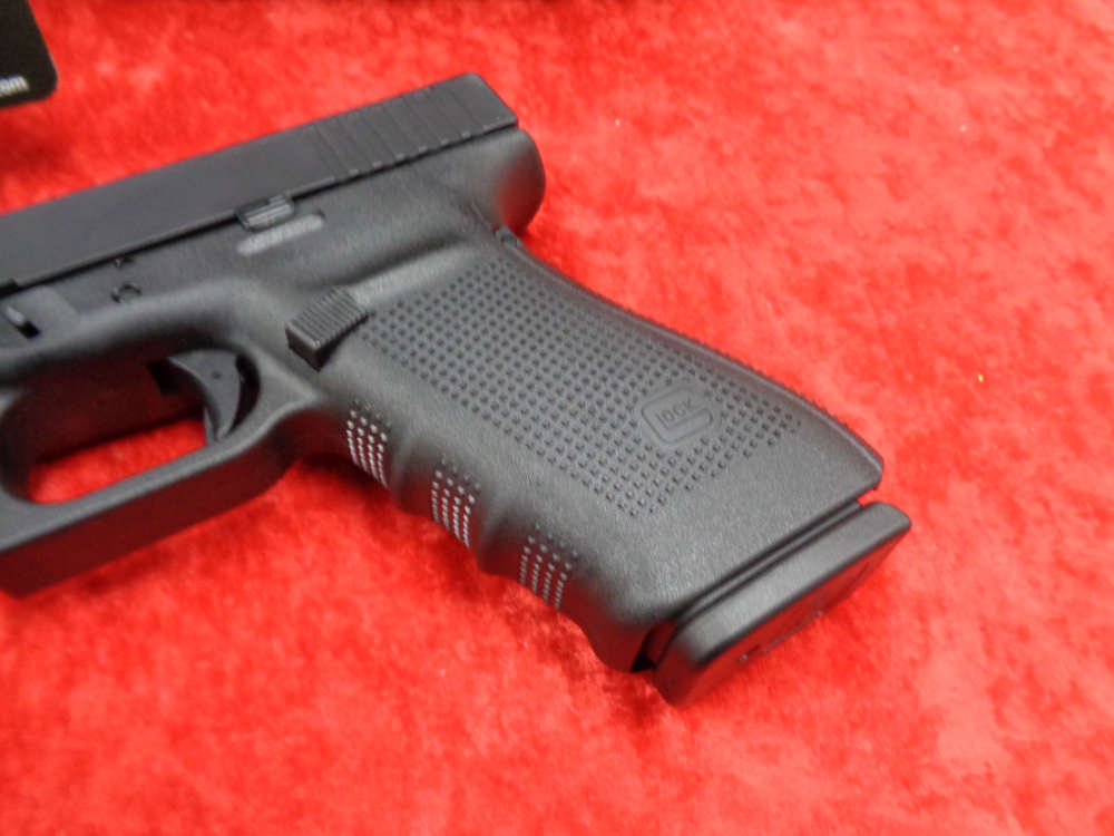 NEW GLOCK G40 MOS Gen 4 10MM OPTIC Ready 3 15rd Mags LONG SLIDE WE TRADE-img-9