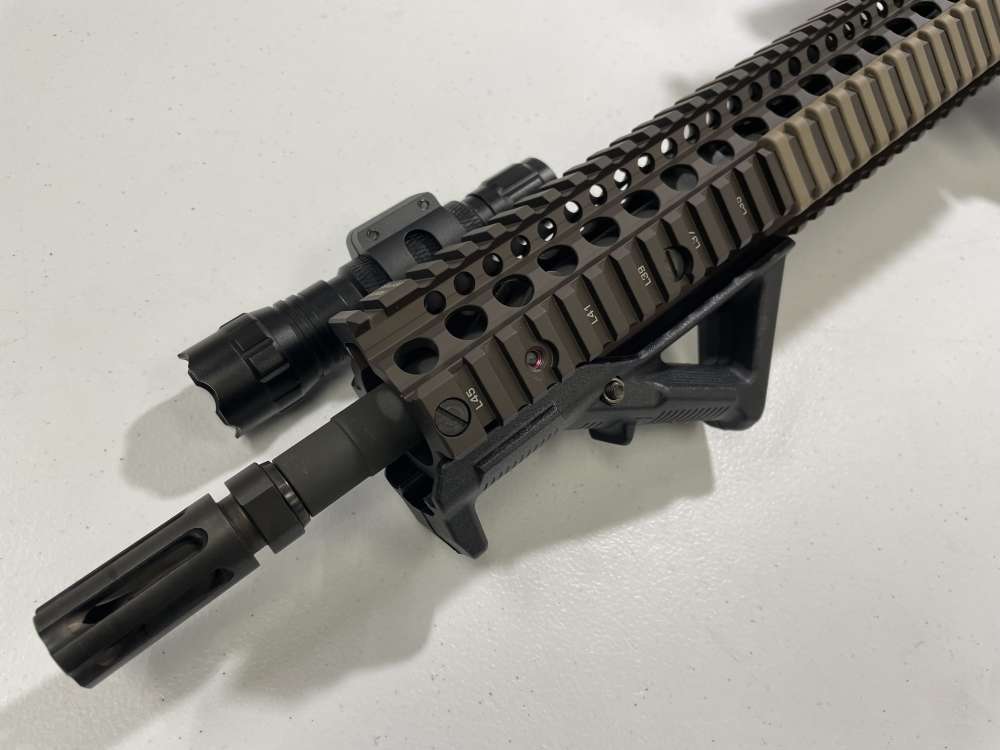 Daniel Defense M4A1 14.5 with Aimpoint PRO Red Dot-img-2