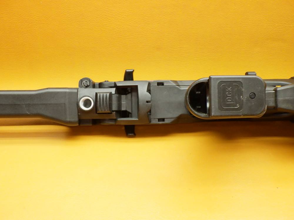 Glock G17 Gen 3 9mm 4.49"Bbl w/CAA Micro Conv Kit - Folding Brace-img-34