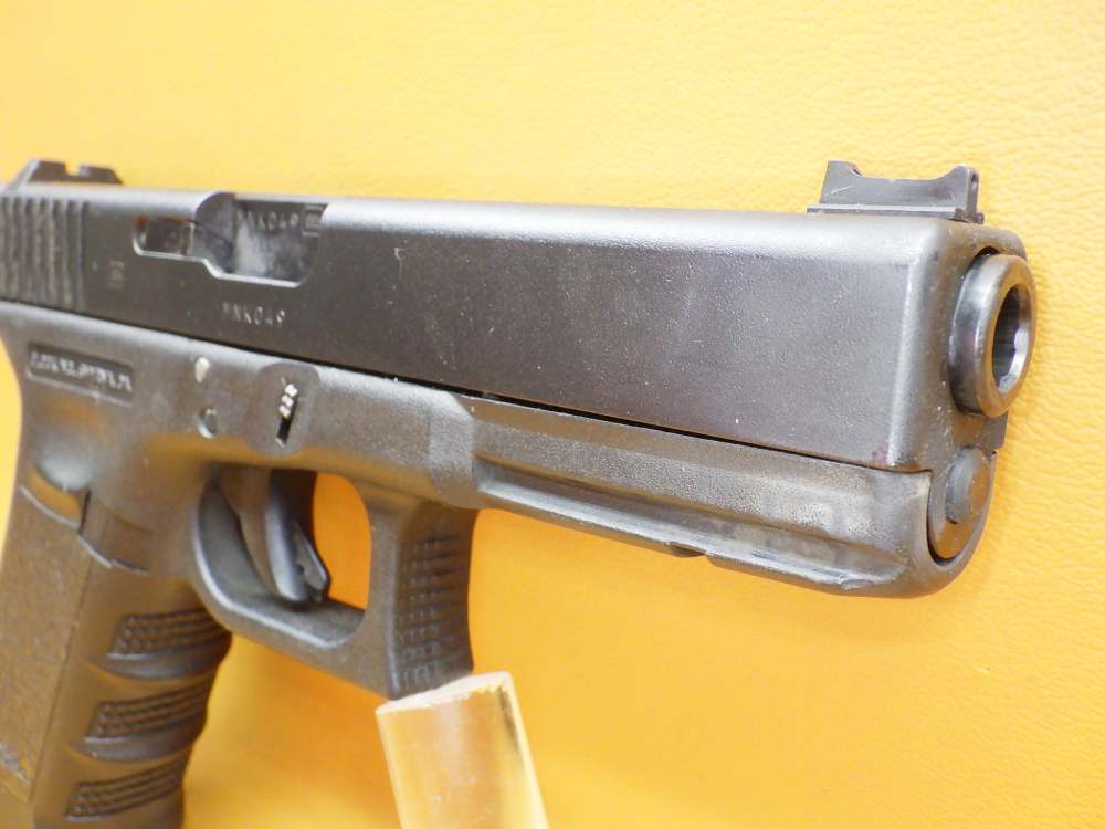 Glock G17 Gen 3 9mm 4.49"Bbl w/CAA Micro Conv Kit - Folding Brace-img-8