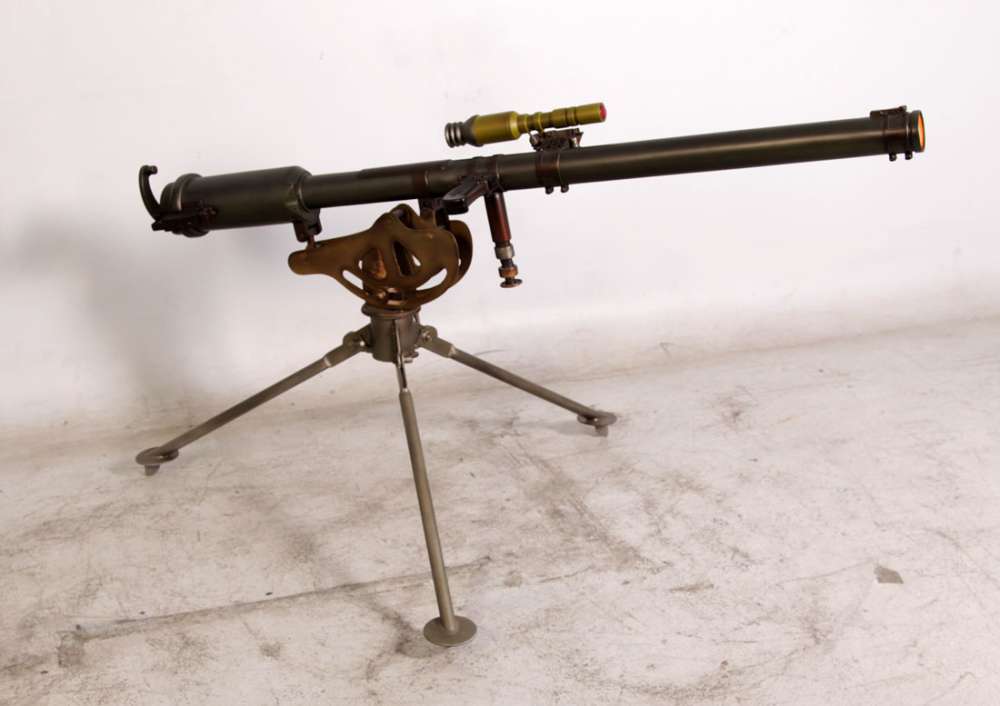 M18 recoilless rifel resin replica non firing  with tripod-img-13