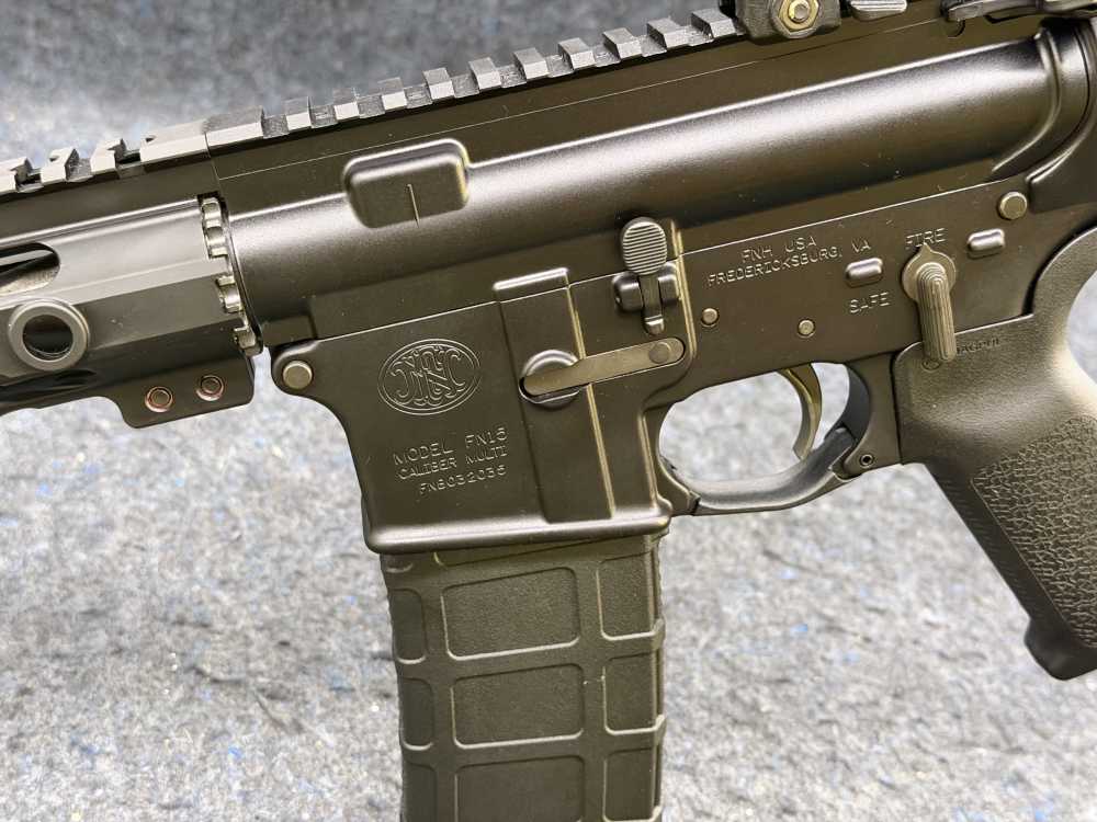 FN MODEL FN-15 TACTICAL SEMI-AUTO RIFLE 5.56 W/2 MAGS & MANUAL-img-17