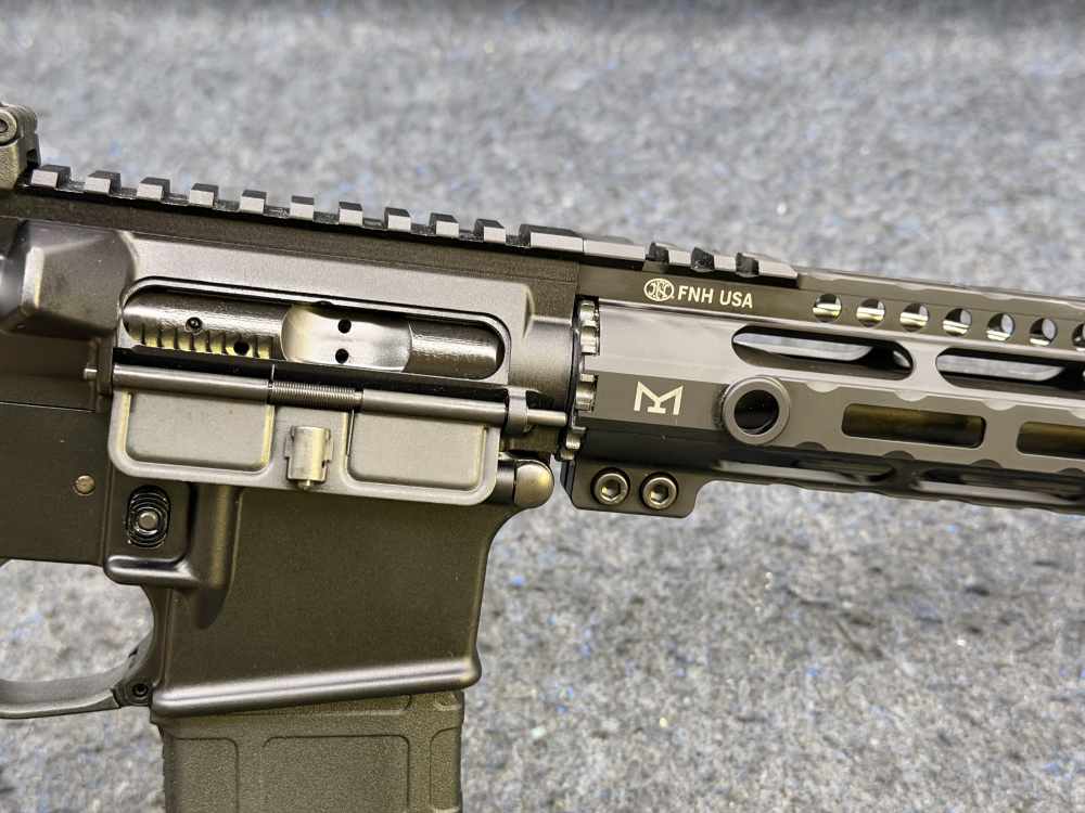 FN MODEL FN-15 TACTICAL SEMI-AUTO RIFLE 5.56 W/2 MAGS & MANUAL-img-6