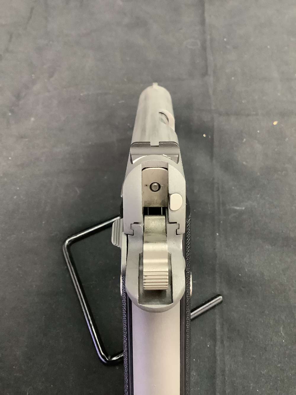 Colt MK IV 380 1911 series 80 w/3 mags-img-11