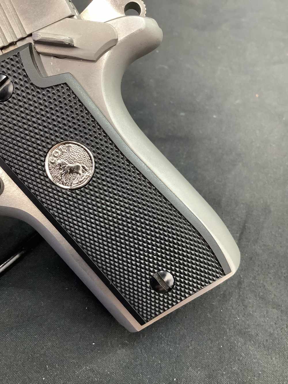 Colt MK IV 380 1911 series 80 w/3 mags-img-10
