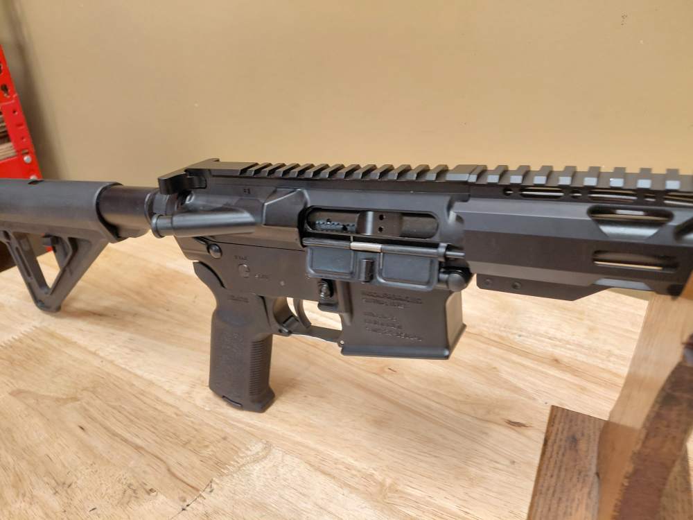 NEW Radical Firearms RF-15 Pistol BBL 10.5 5.56-img-3