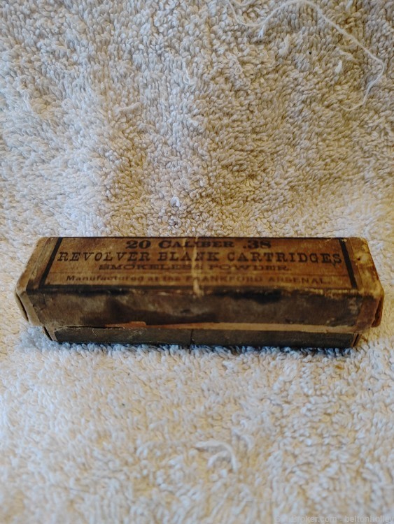 Vintage .38 Blank Cartridges Box with 5 blank rounds by Frankford Arsenal-img-3