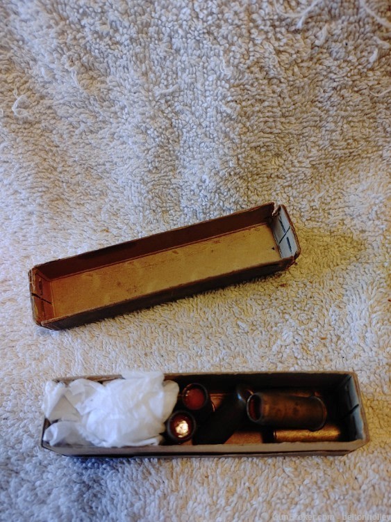 Vintage .38 Blank Cartridges Box with 5 blank rounds by Frankford Arsenal-img-4