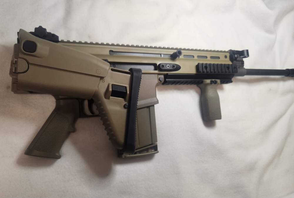 FN SCAR 17S FDE NRCH Excellent condition UPGRADES-img-24