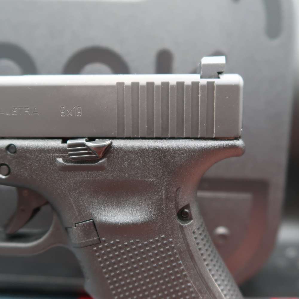Glock 19 Gen 4 9mm Semi-Auto Pistol 4" XS Night Sights LH Mag Release-img-4
