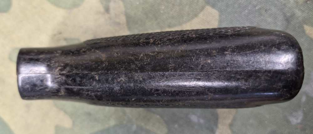 Colt bakelite M16 grip 1969 vietnam 603 604 XM177 1969-img-3