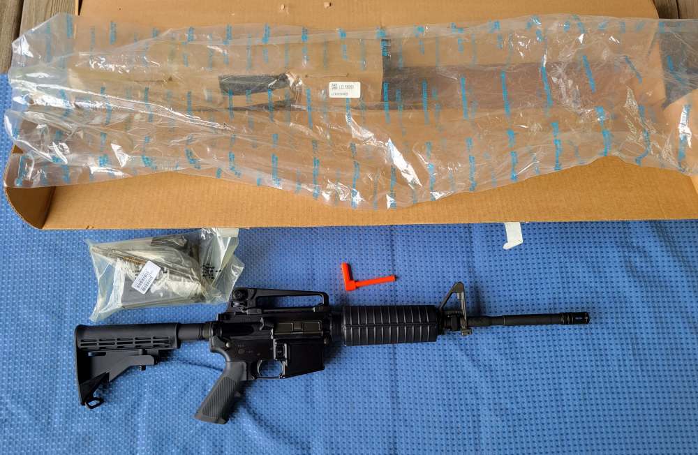 LE 6920 NOS/NIB Colt's Law Enforcement Carbine AR-15 AR15-img-3