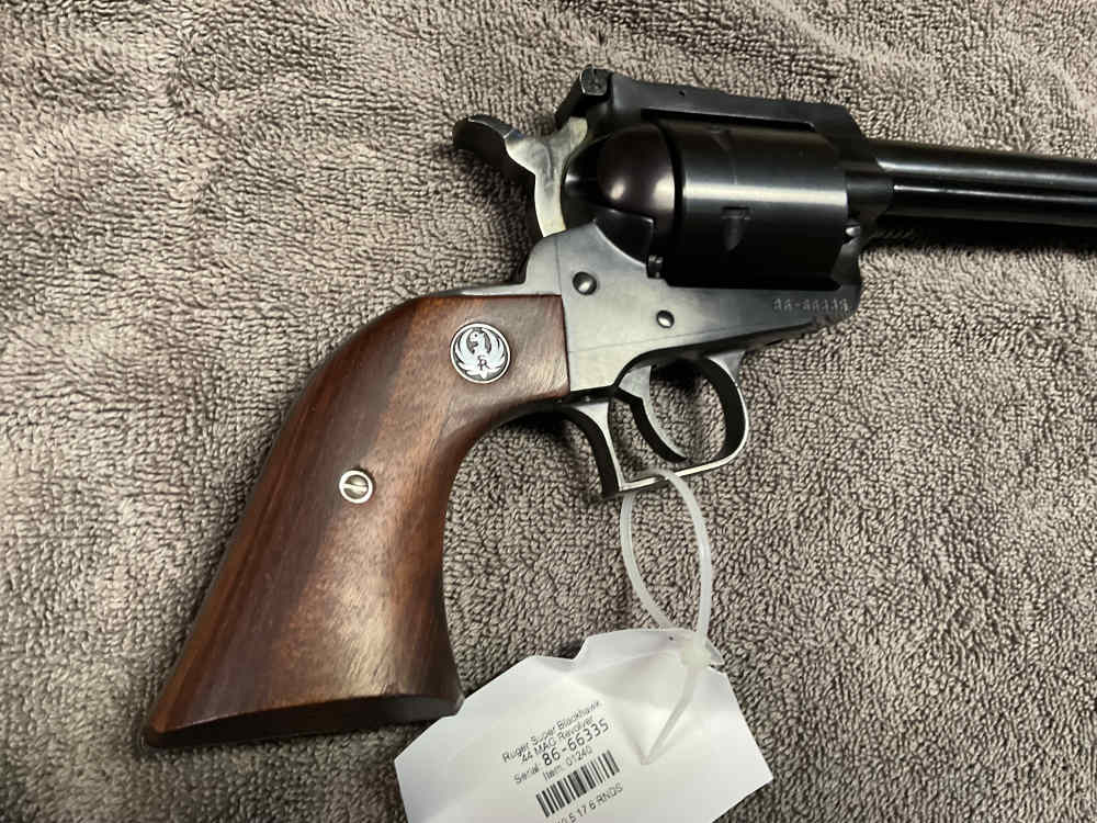 New Model Super Blackhawk .44 mag W/ 10.5 inch barrel-img-2