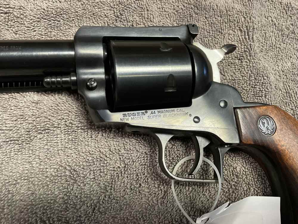 New Model Super Blackhawk .44 mag W/ 10.5 inch barrel-img-7