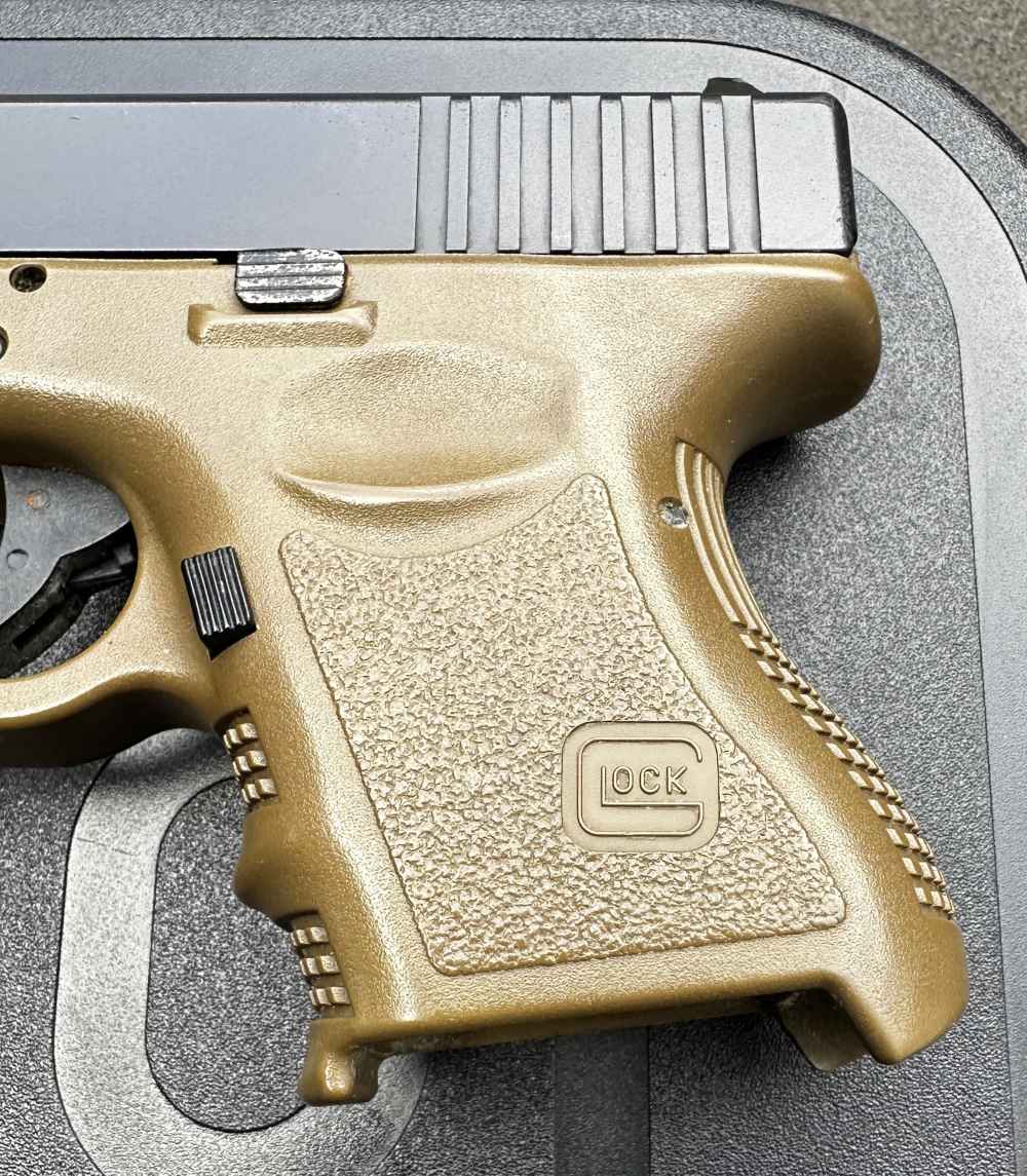 Glock 27 Gen 3 .40 S&W, Flat Dark Earth, Discontinued-img-1