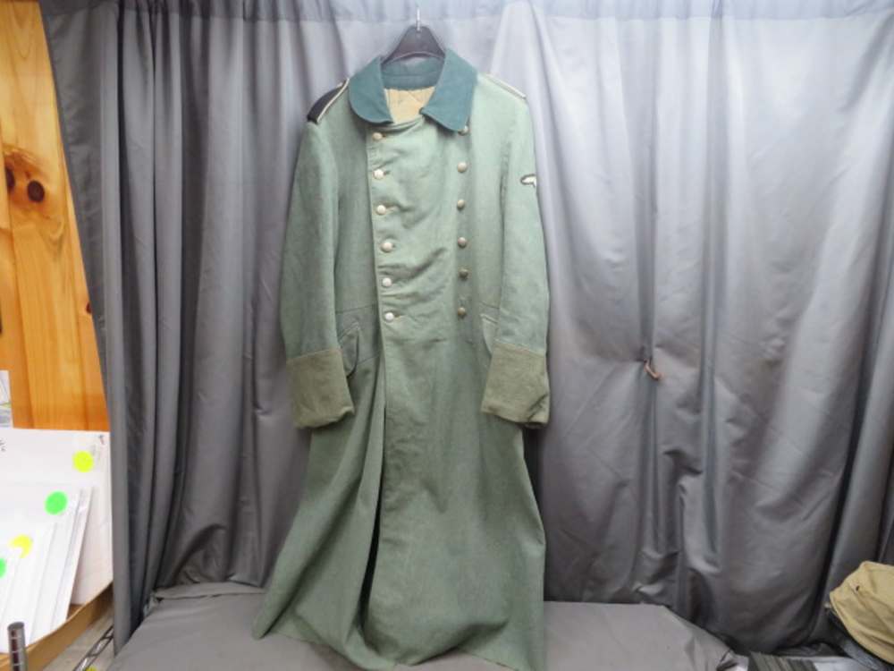 WWII GERMAN M36 GREATCOAT W/ WAFFEN SS SHOULDER BOARDS & SLEEVE EAGLE-img-0