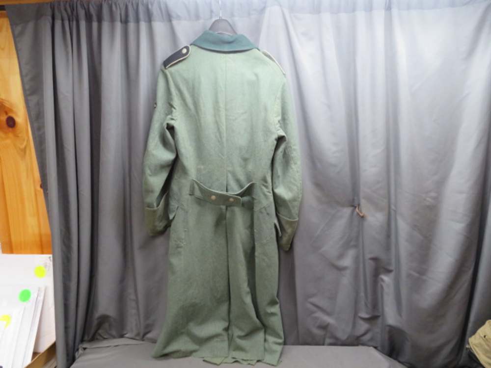 WWII GERMAN M36 GREATCOAT W/ WAFFEN SS SHOULDER BOARDS & SLEEVE EAGLE-img-3